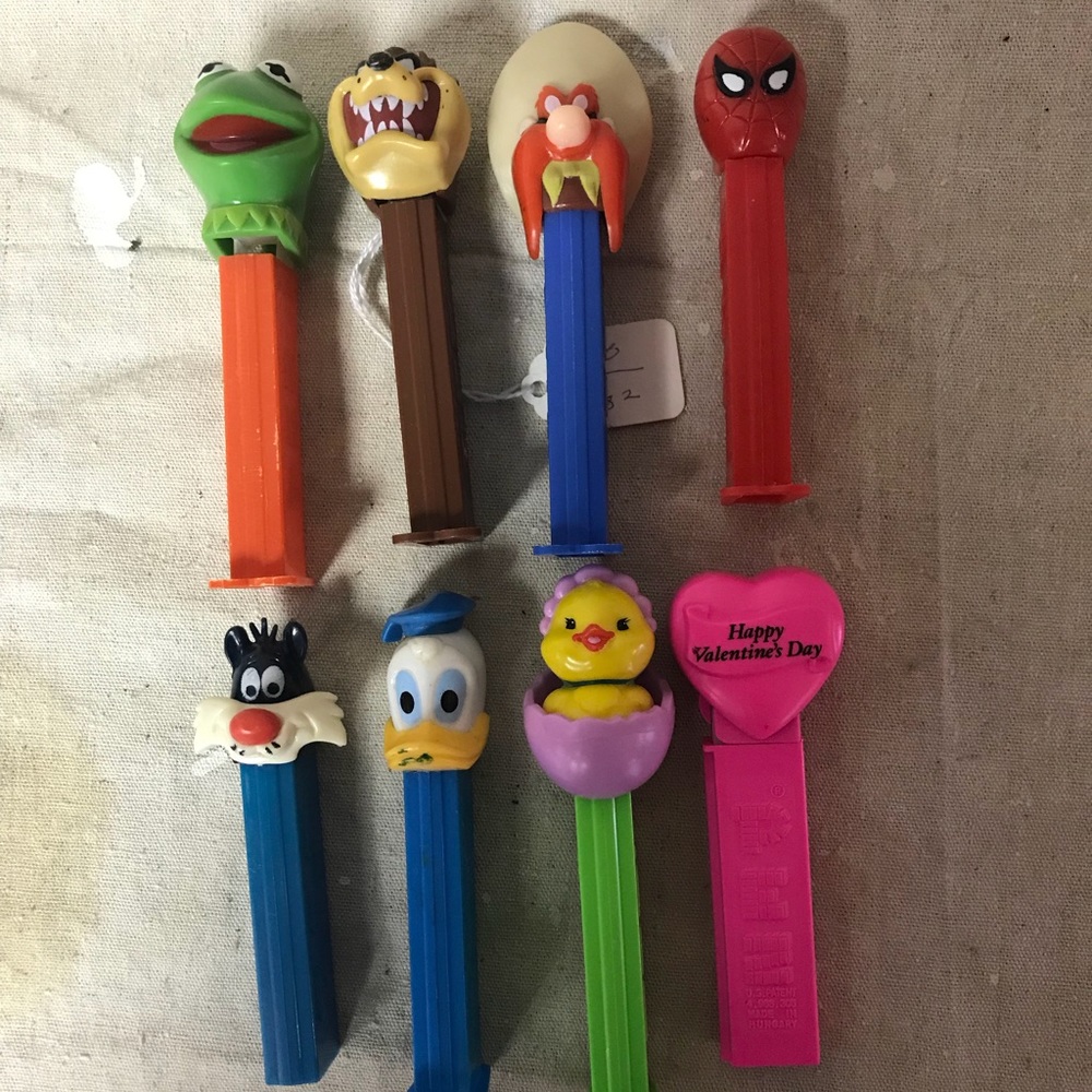 PEZ dispenser (8pcs) collectibles